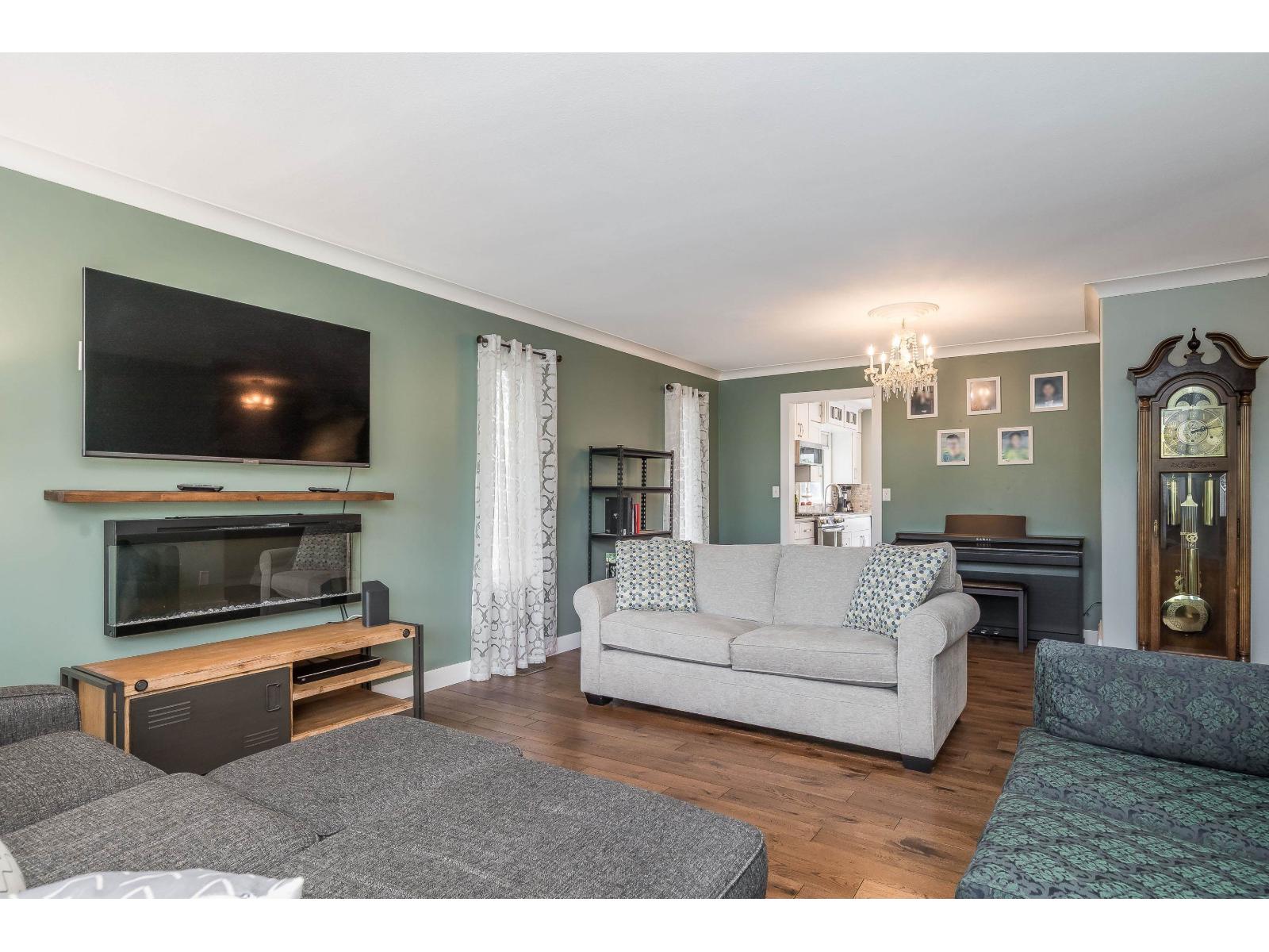6055 170a Street, Surrey, British Columbia V3S 8H1 - Photo 8 - R3157759