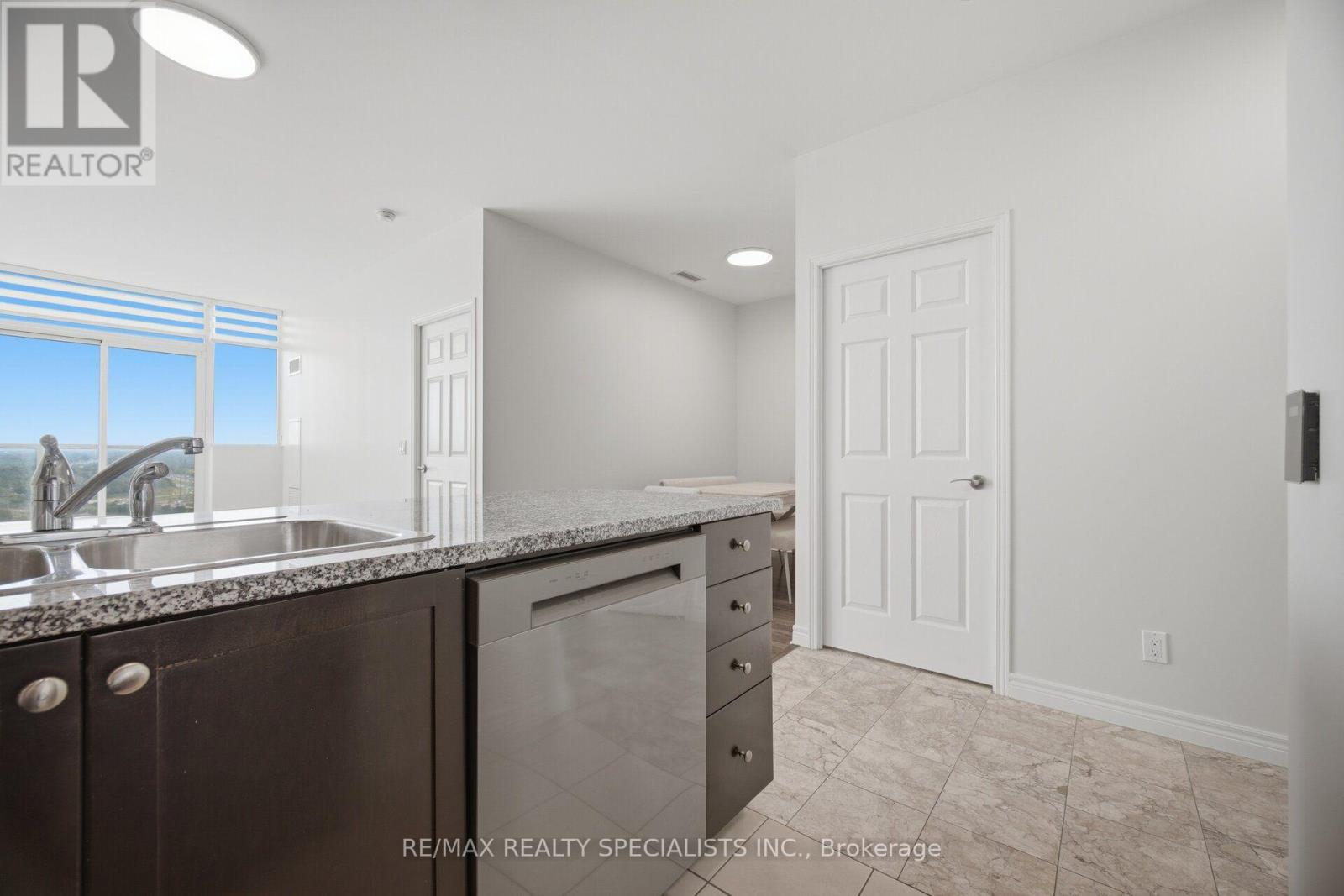 Ph 7 - 339 Rathburn Road W, Mississauga, Ontario  L5B 0K6 - Photo 10 - W13701196