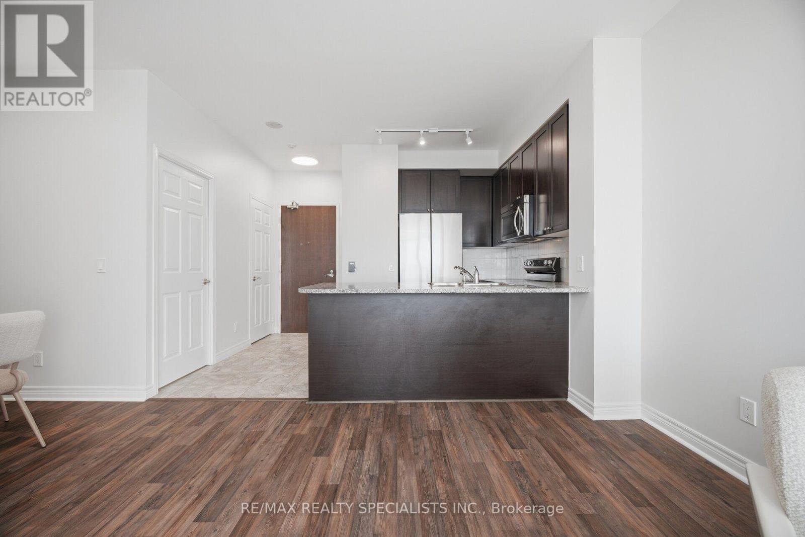 Ph 7 - 339 Rathburn Road W, Mississauga, Ontario  L5B 0K6 - Photo 11 - W13701196