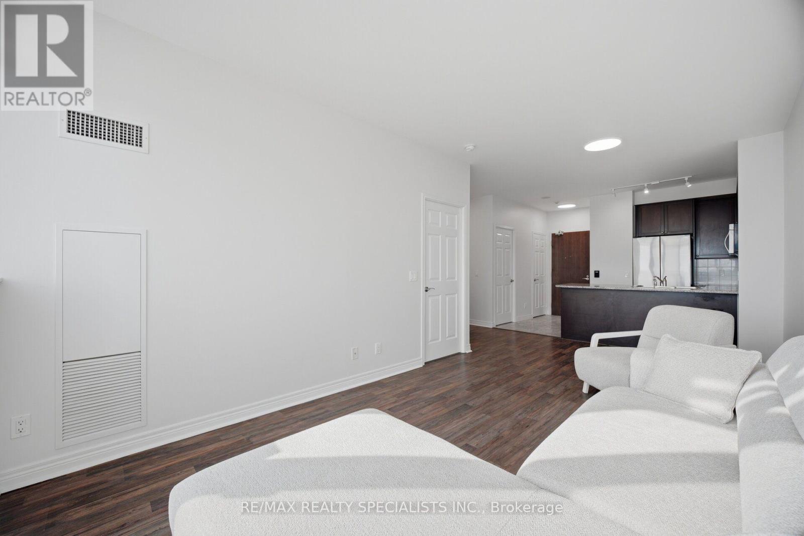 Ph 7 - 339 Rathburn Road W, Mississauga, Ontario  L5B 0K6 - Photo 18 - W13701196