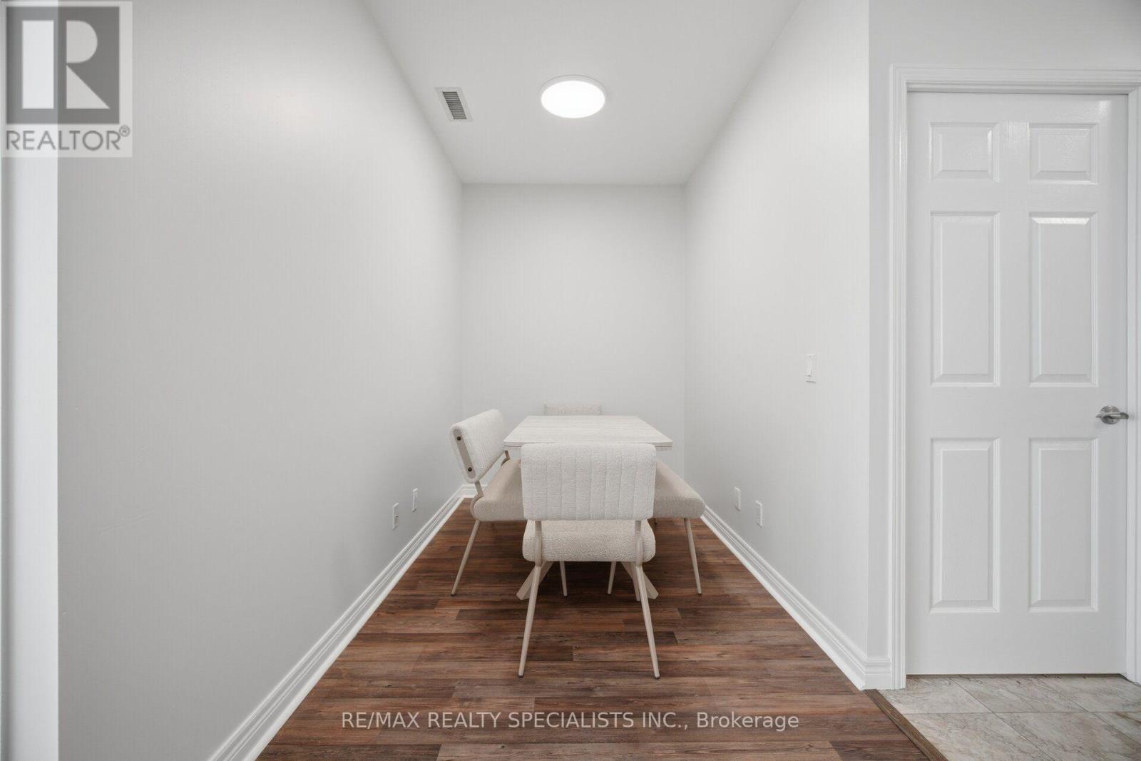 Ph 7 - 339 Rathburn Road W, Mississauga, Ontario  L5B 0K6 - Photo 20 - W13701196