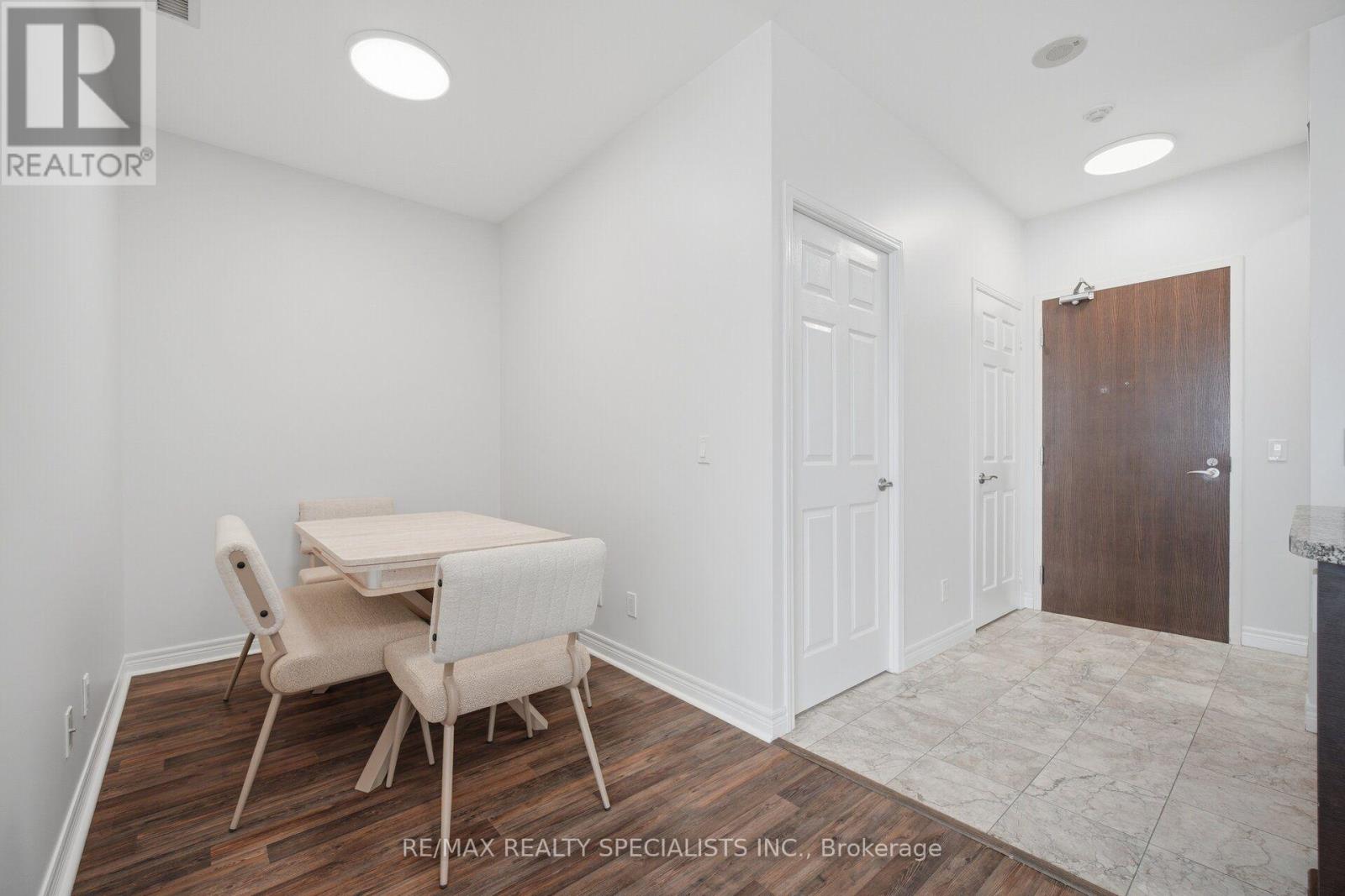 Ph 7 - 339 Rathburn Road W, Mississauga, Ontario  L5B 0K6 - Photo 22 - W13701196