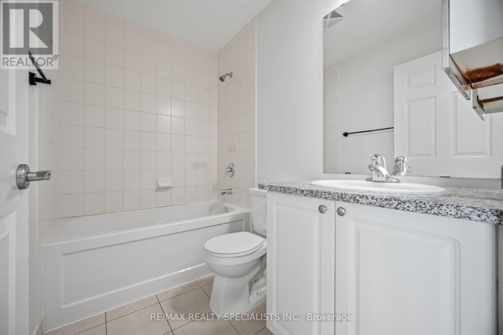 Ph 7 - 339 Rathburn Road W, Mississauga, Ontario  L5B 0K6 - Photo 23 - W13701196