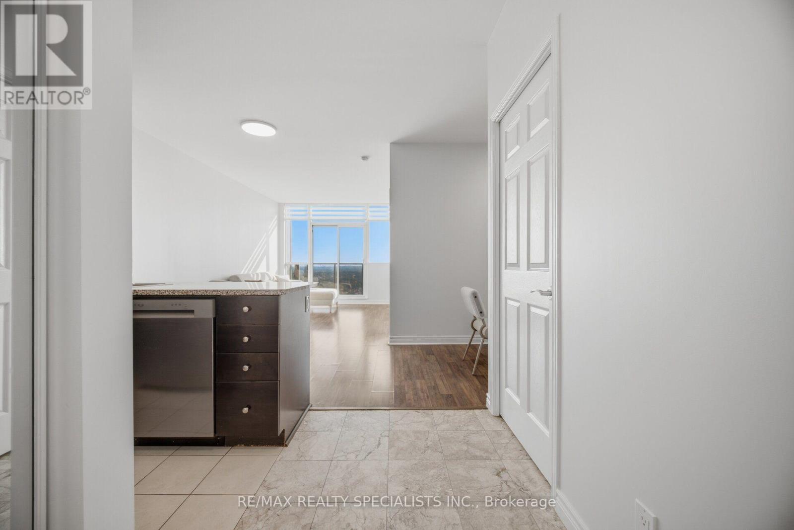 Ph 7 - 339 Rathburn Road W, Mississauga, Ontario  L5B 0K6 - Photo 6 - W13701196