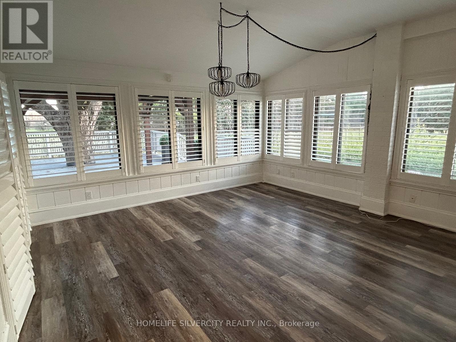 37 Michelangelo Boulevard, Brampton, Ontario  L6P 0H1 - Photo 3 - W13701200