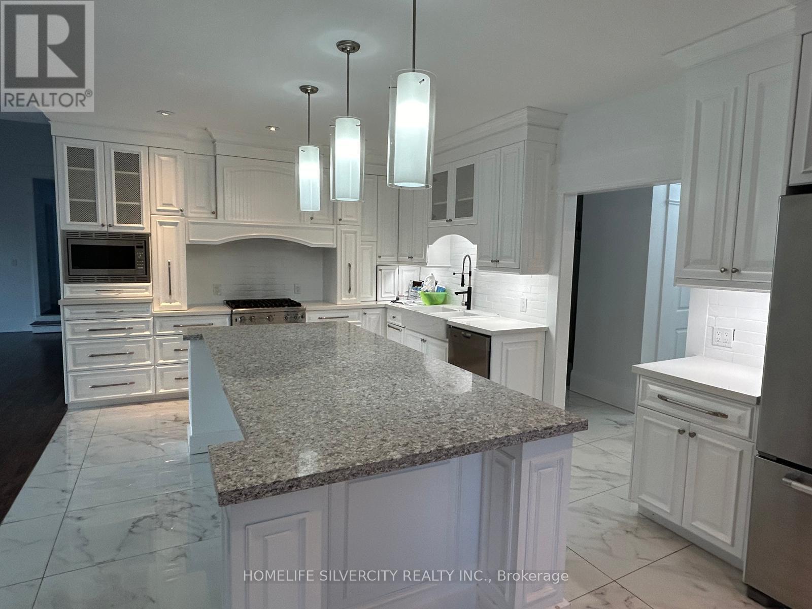 37 Michelangelo Boulevard, Brampton, Ontario  L6P 0H1 - Photo 4 - W13701200