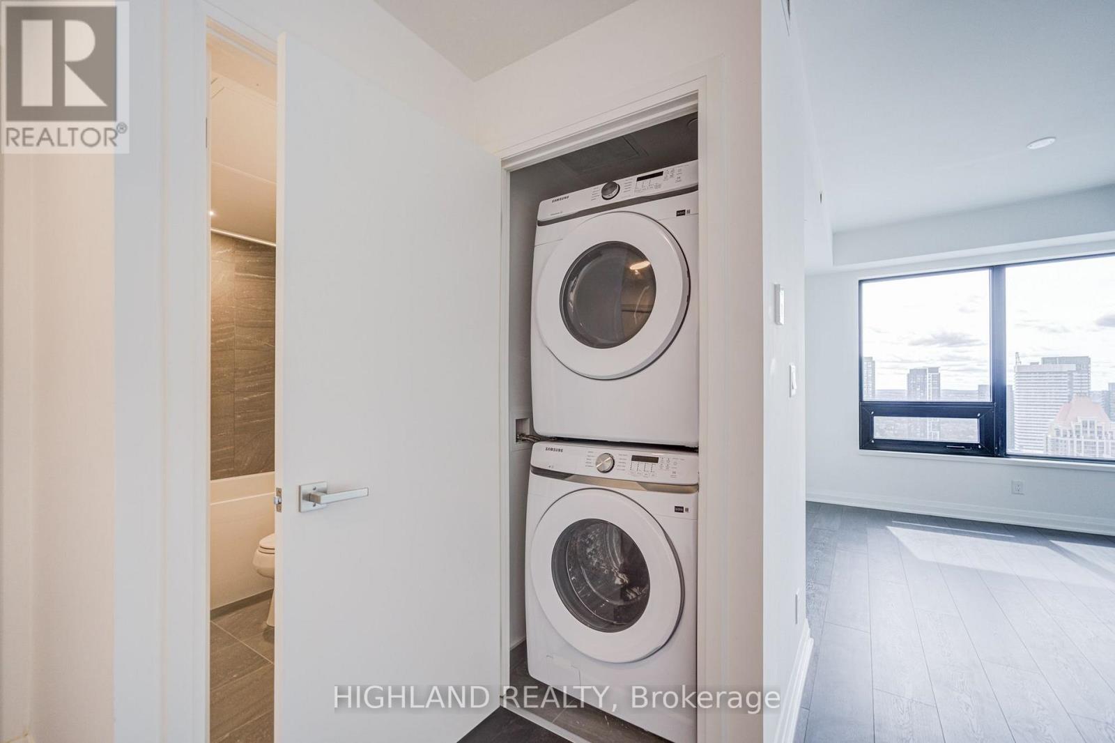 2804 - 4015 The Exchange Road, Mississauga, Ontario L5B 0N9 - Photo 11 - W13701276