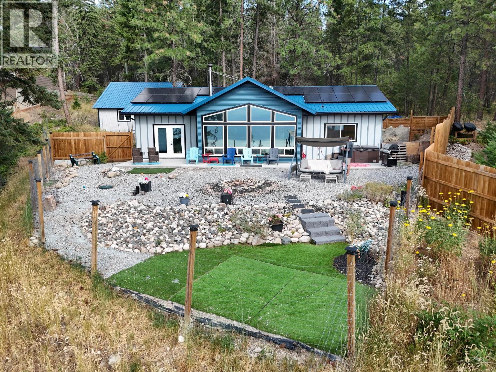 10795 Westshore Road, Vernon, British Columbia  V1H 2C3 - Photo 16 - 10398170