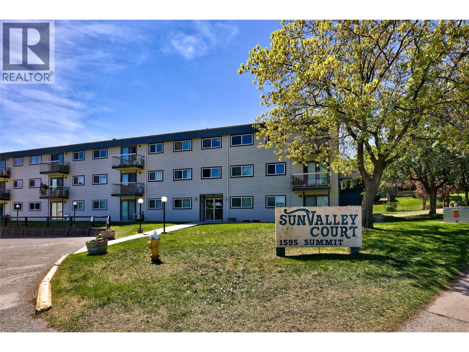 1595 Summit Drive Unit# 18, Kamloops, British Columbia  V2E 1E9 - Photo 2 - 10398472