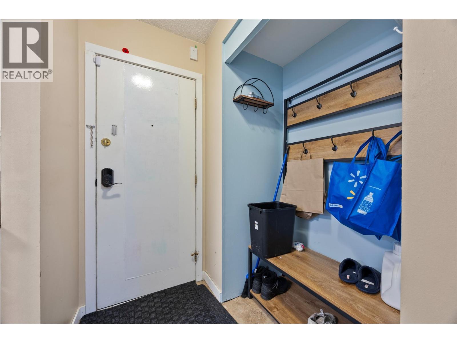 1595 Summit Drive Unit# 18, Kamloops, British Columbia  V2E 1E9 - Photo 3 - 10398472