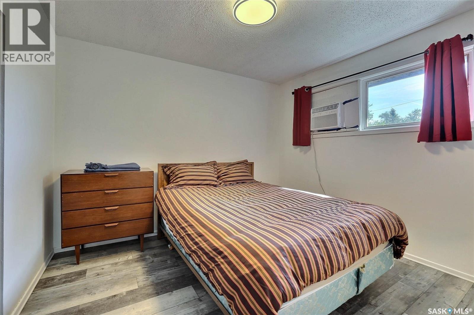 415 Mcintosh Street, Regina, Saskatchewan  S4R 4Z7 - Photo 13 - SK046264