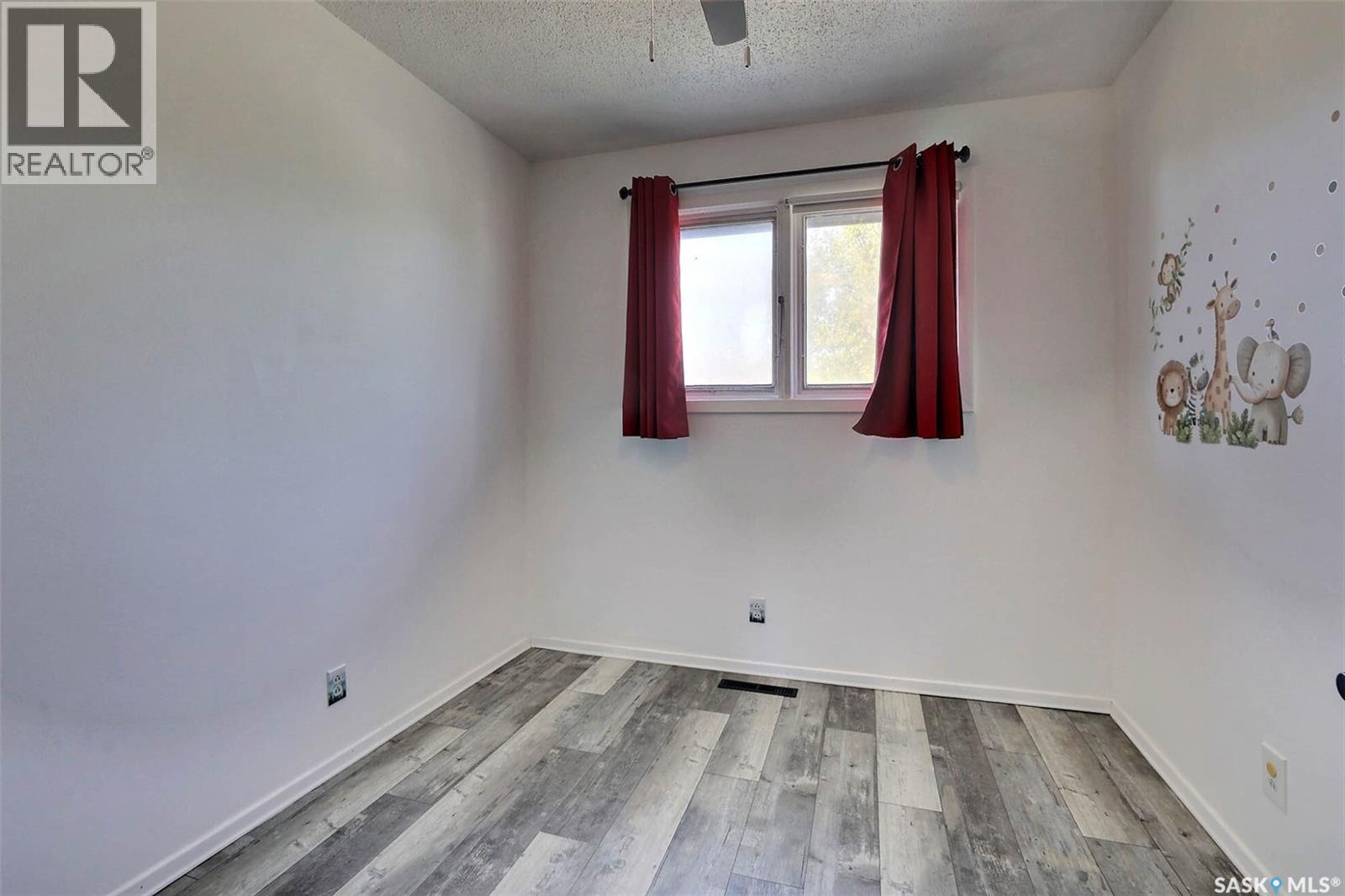 415 Mcintosh Street, Regina, Saskatchewan  S4R 4Z7 - Photo 17 - SK046264