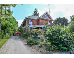 2074 GOVERNORS ROAD, Hamilton, Ontario