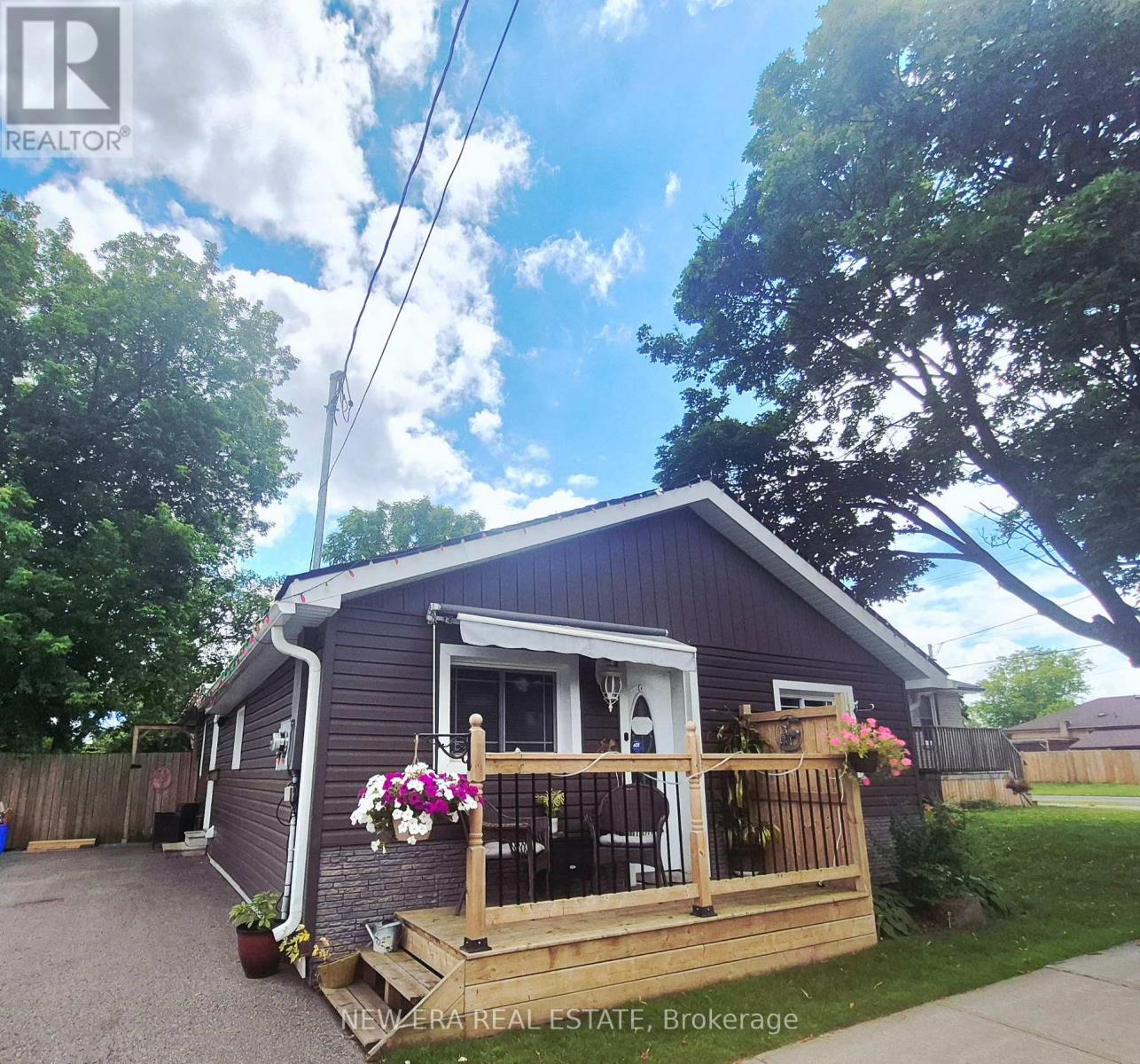779 CHAMBERLAIN STREET, Peterborough, Ontario