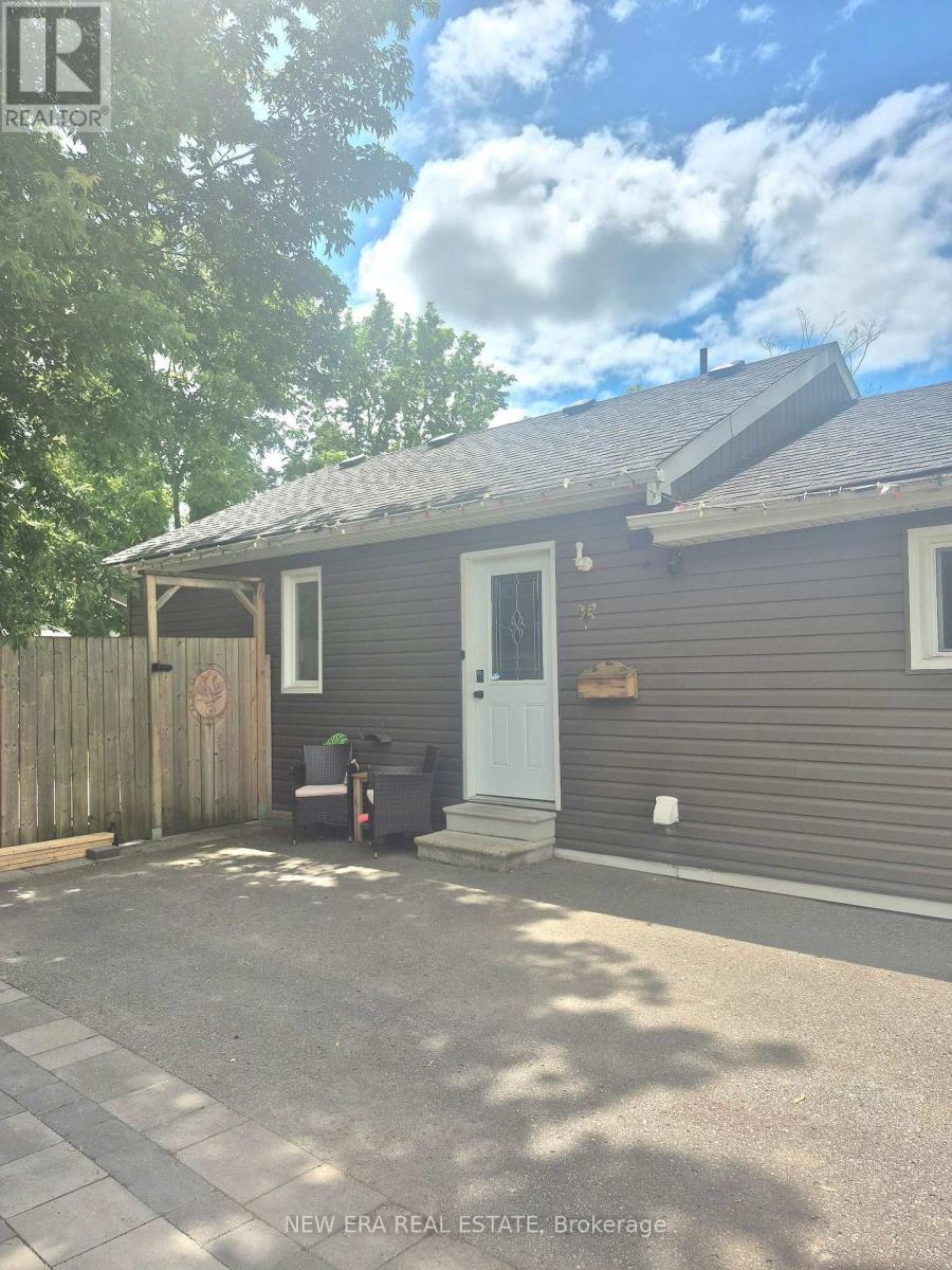 779 Chamberlain Street, Peterborough, Ontario  K9J 4M2 - Photo 4 - X13701310