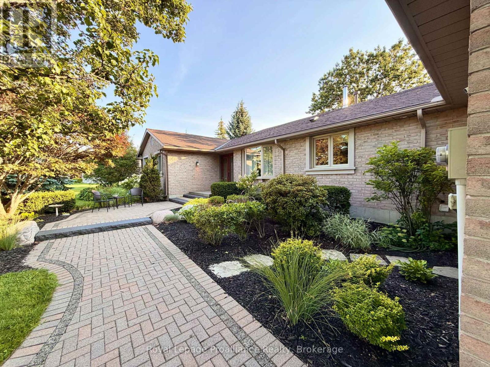 100 Bay Breeze Street, Prince Edward County, Ontario  K8N 0L4 - Photo 3 - X13210776