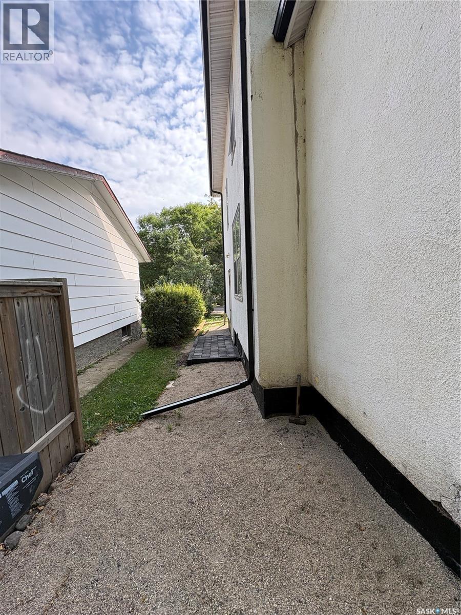 138 Fourth Avenue N, Yorkton, Saskatchewan  S3N 1A7 - Photo 26 - SK046294