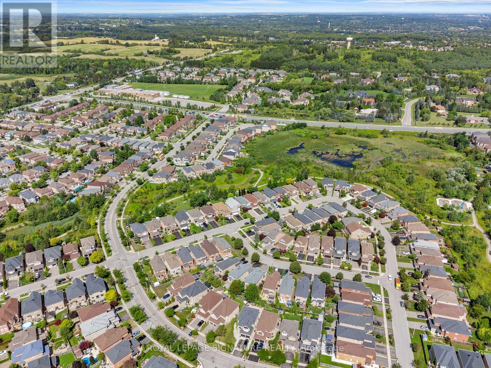 26 Tomscot Avenue, Richmond Hill, Ontario  L4E 4M2 - Photo 43 - N13701230