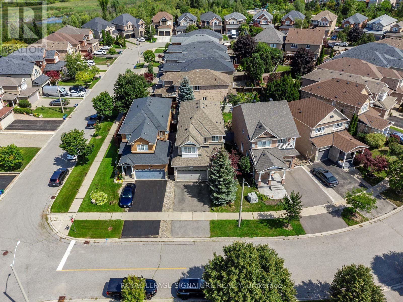 26 Tomscot Avenue, Richmond Hill, Ontario  L4E 4M2 - Photo 39 - N13701230