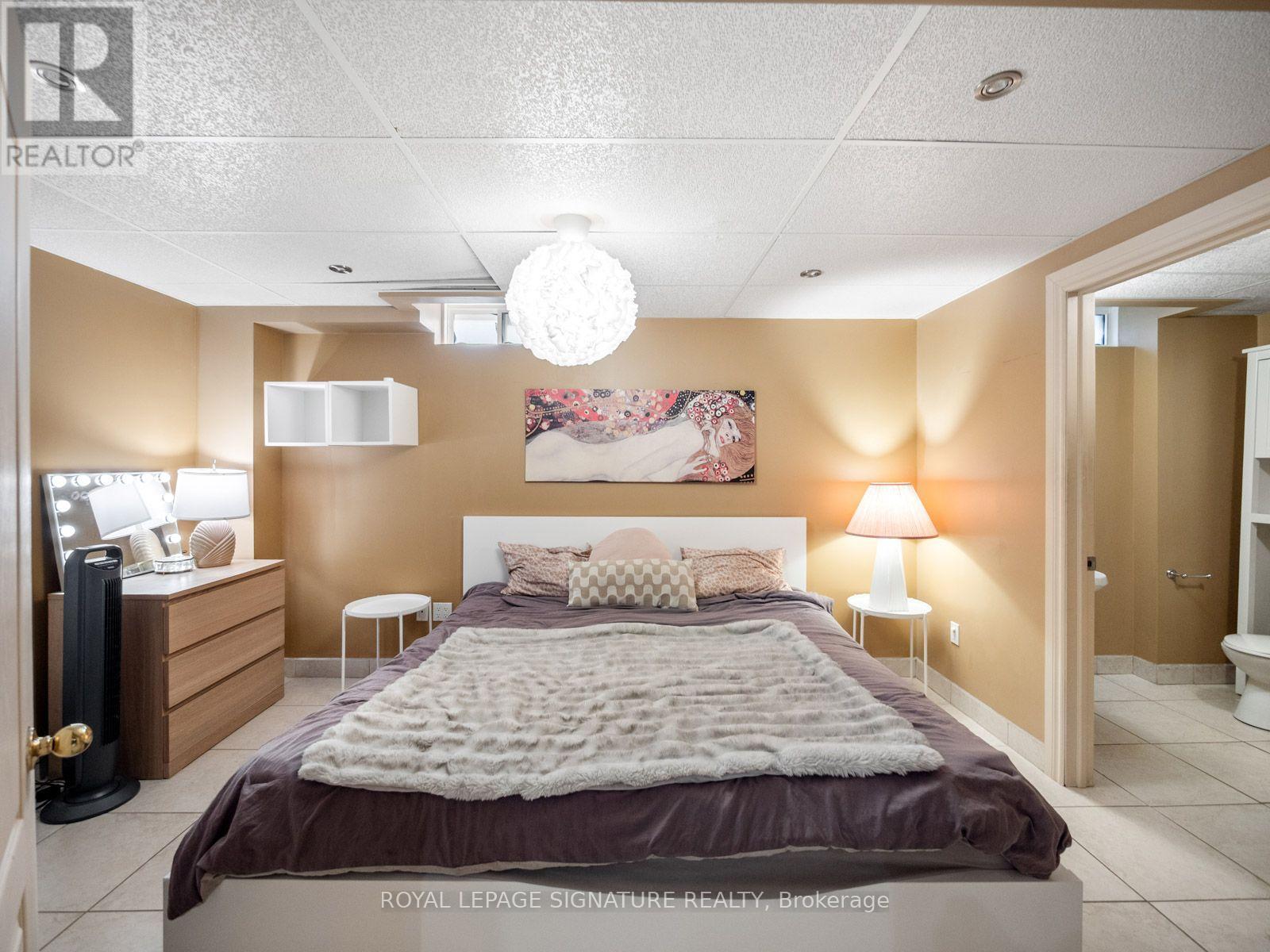 26 Tomscot Avenue, Richmond Hill, Ontario  L4E 4M2 - Photo 34 - N13701230