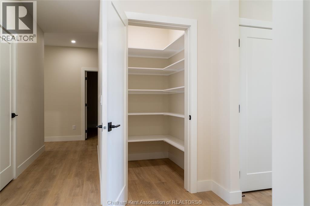 56 Lantern Lane, Chatham, Ontario  N7M 0V9 - Photo 6 - 26020439