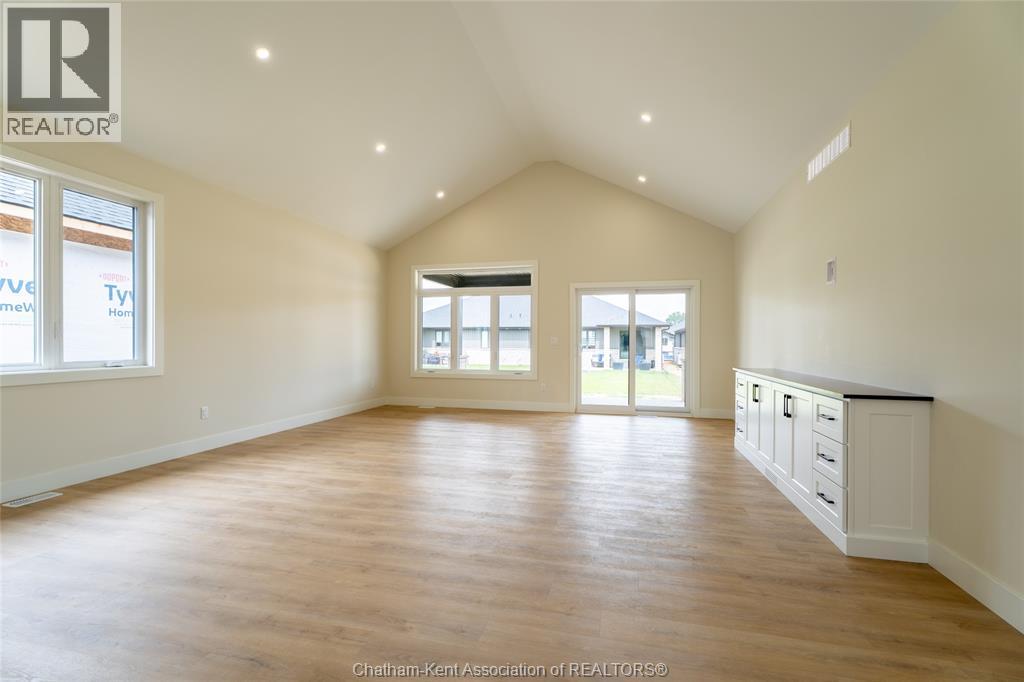 56 Lantern Lane, Chatham, Ontario  N7M 0V9 - Photo 7 - 26020439