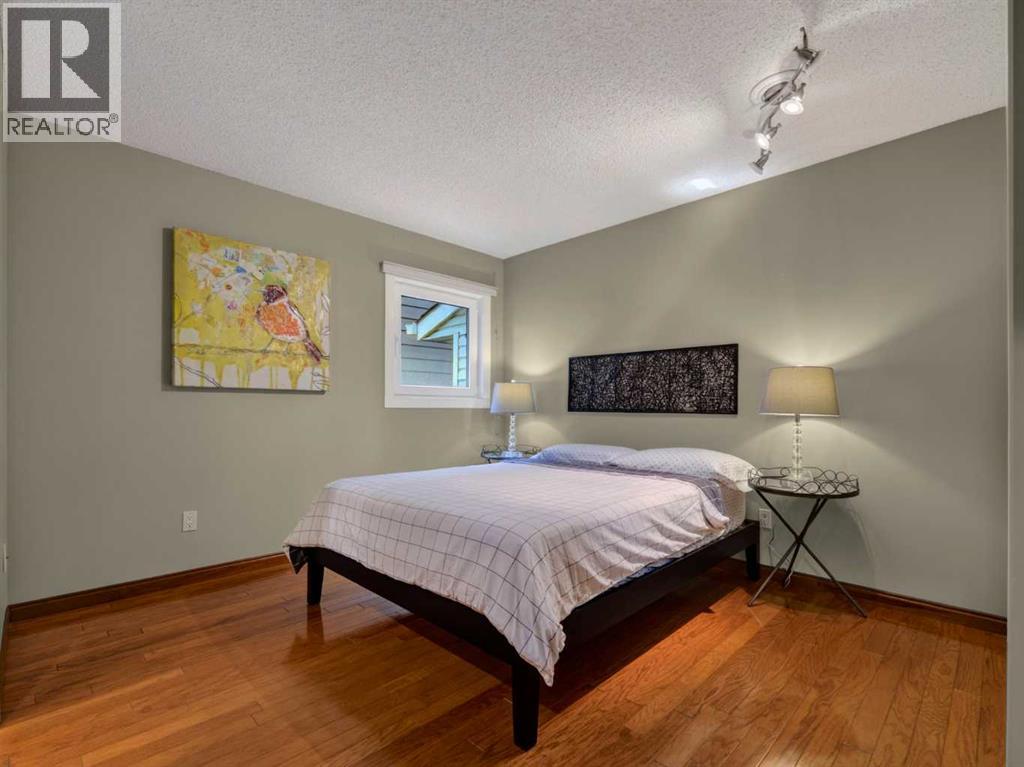 115 Wood Valley Court Sw, Calgary, Alberta  T2W 5S4 - Photo 32 - A2338304