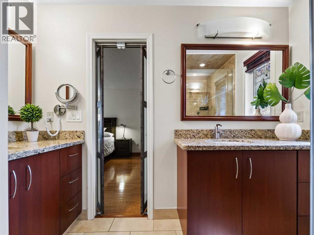 115 Wood Valley Court Sw, Calgary, Alberta  T2W 5S4 - Photo 29 - A2338304