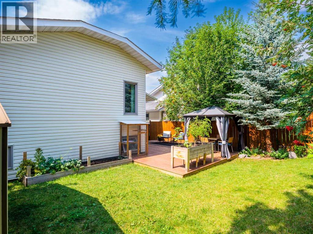 115 Wood Valley Court Sw, Calgary, Alberta  T2W 5S4 - Photo 47 - A2338304