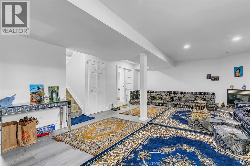 692 Dynasty, Windsor, Ontario  N9G 2X9 - Photo 16 - 26020480
