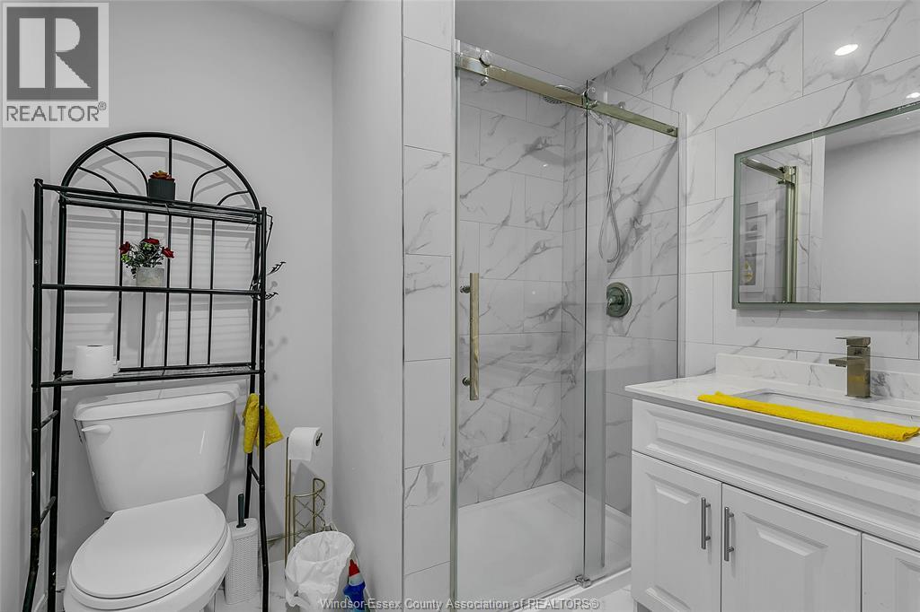692 Dynasty, Windsor, Ontario  N9G 2X9 - Photo 19 - 26020480