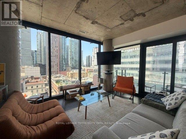 1001 - 224 King Street W, Toronto, Ontario  M5H 0A6 - Photo 9 - C13701290
