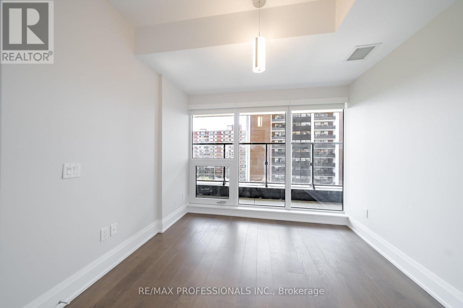 816 - 21 Park Street E, Mississauga, Ontario  L5G 1L6 - Photo 25 - W13603232