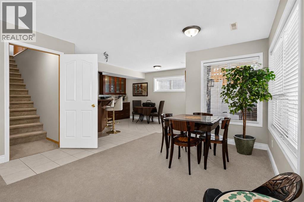 44 Strathlea Close SW, Calgary, Alberta  T3H 5C6 - Photo 22 - A2338189