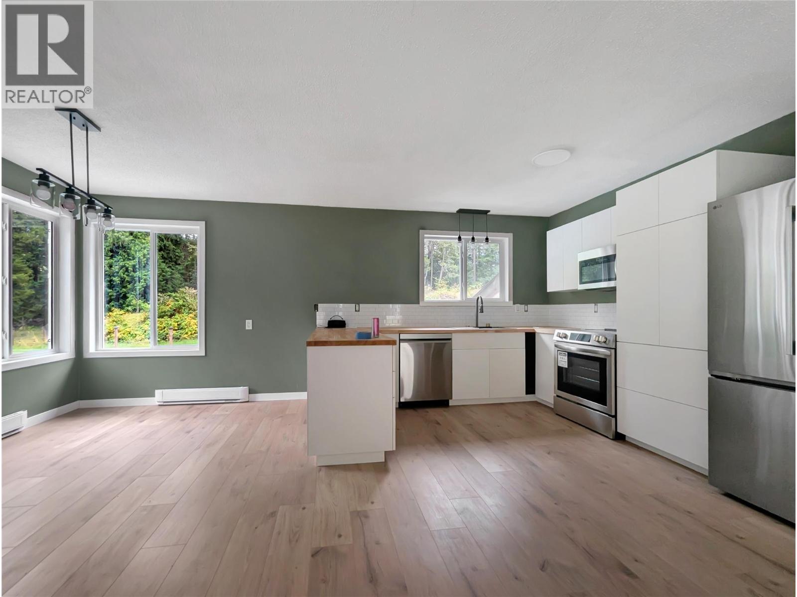 208 Schmidt Road, Clearwater, British Columbia  V0E 1N2 - Photo 9 - 10398462