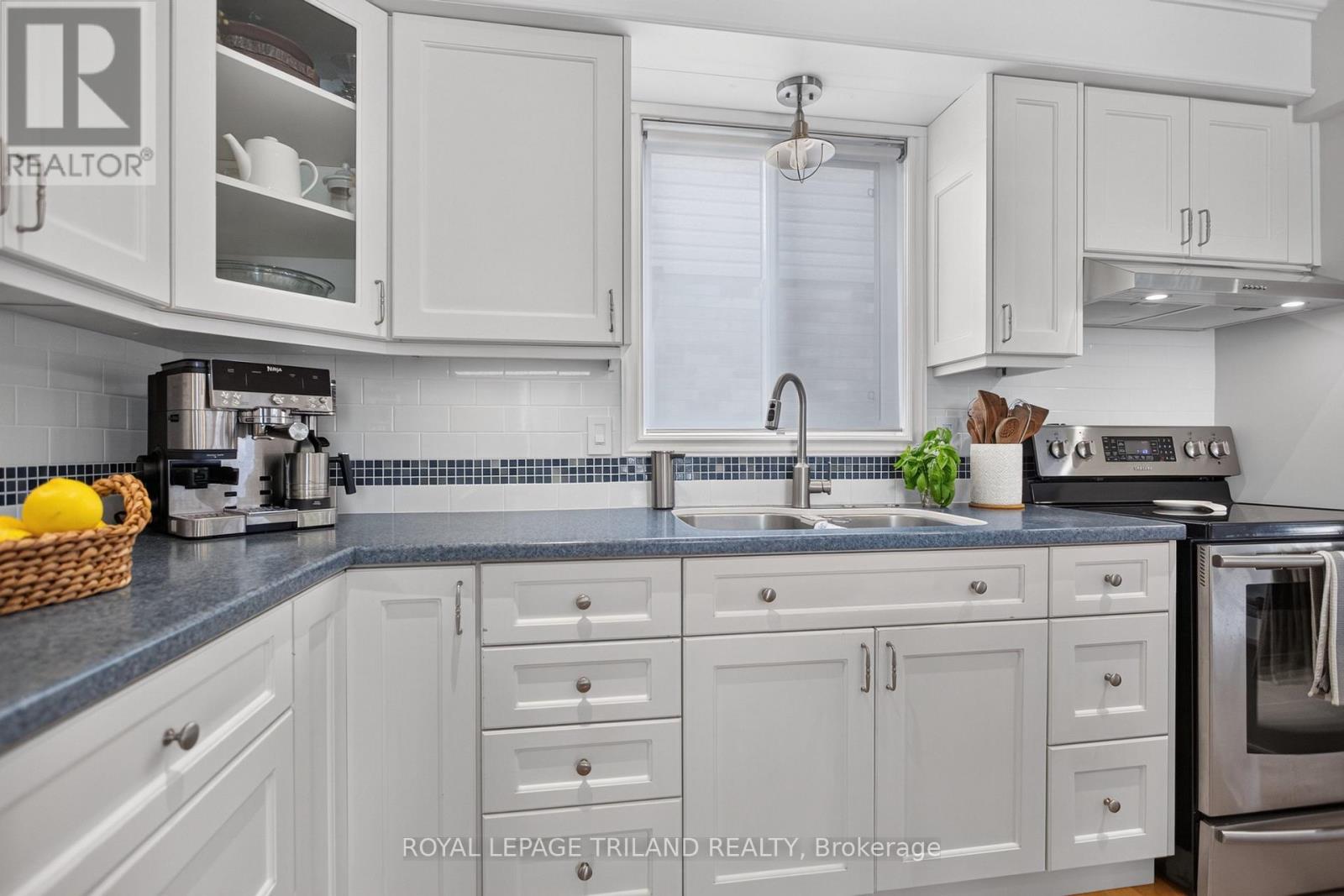 98 Rossmore Court, London South, Ontario  N6C 6B8 - Photo 12 - X13701332