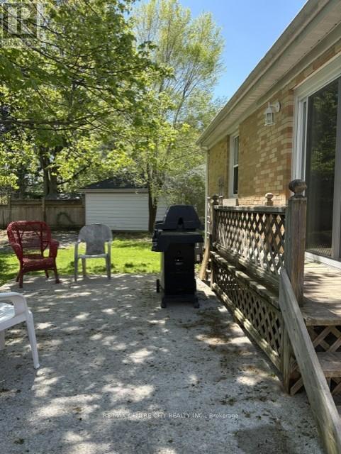 28 Dieppe Drive, St. Thomas, Ontario  N5R 4G7 - Photo 3 - X13701418