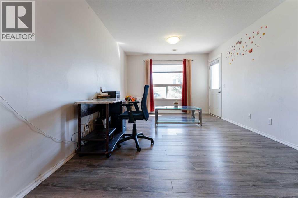 107, 8 Bayside Place, Strathmore, Alberta  T1P 0E1 - Photo 4 - A2303246