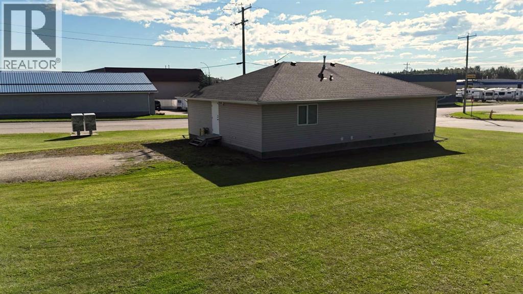 4702 3 Avenue, Edson, Alberta  T7E 1C2 - Photo 6 - A2338973