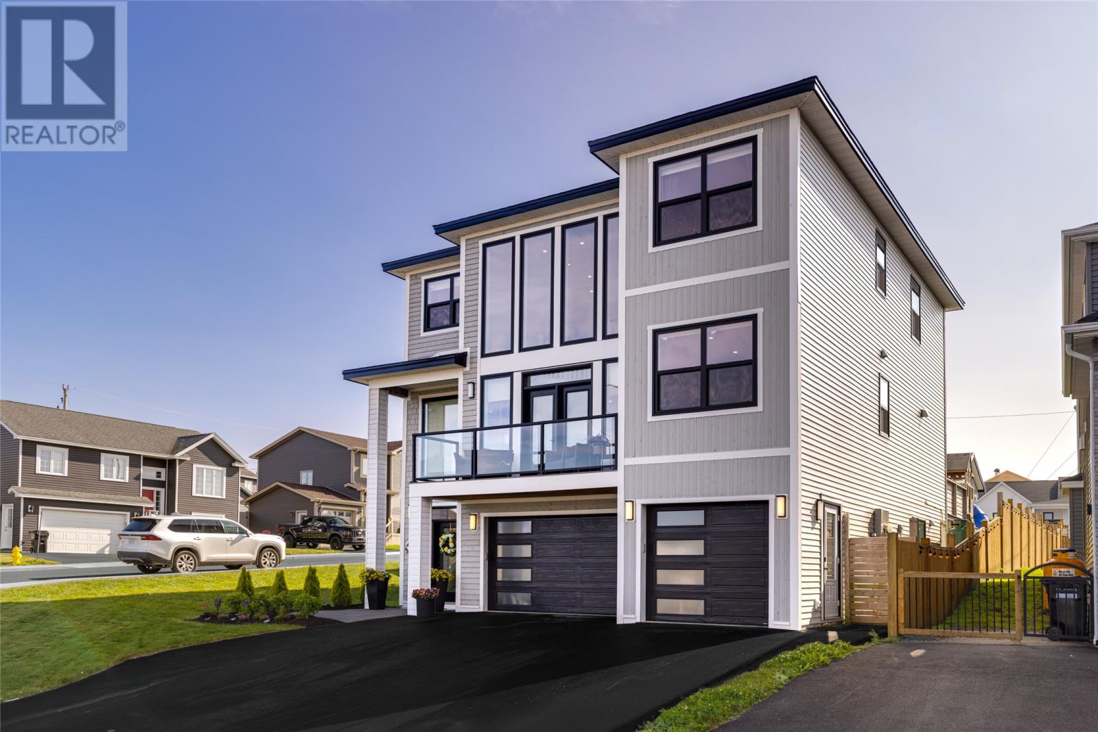 1 Ozark Place, St. John's — photo 2