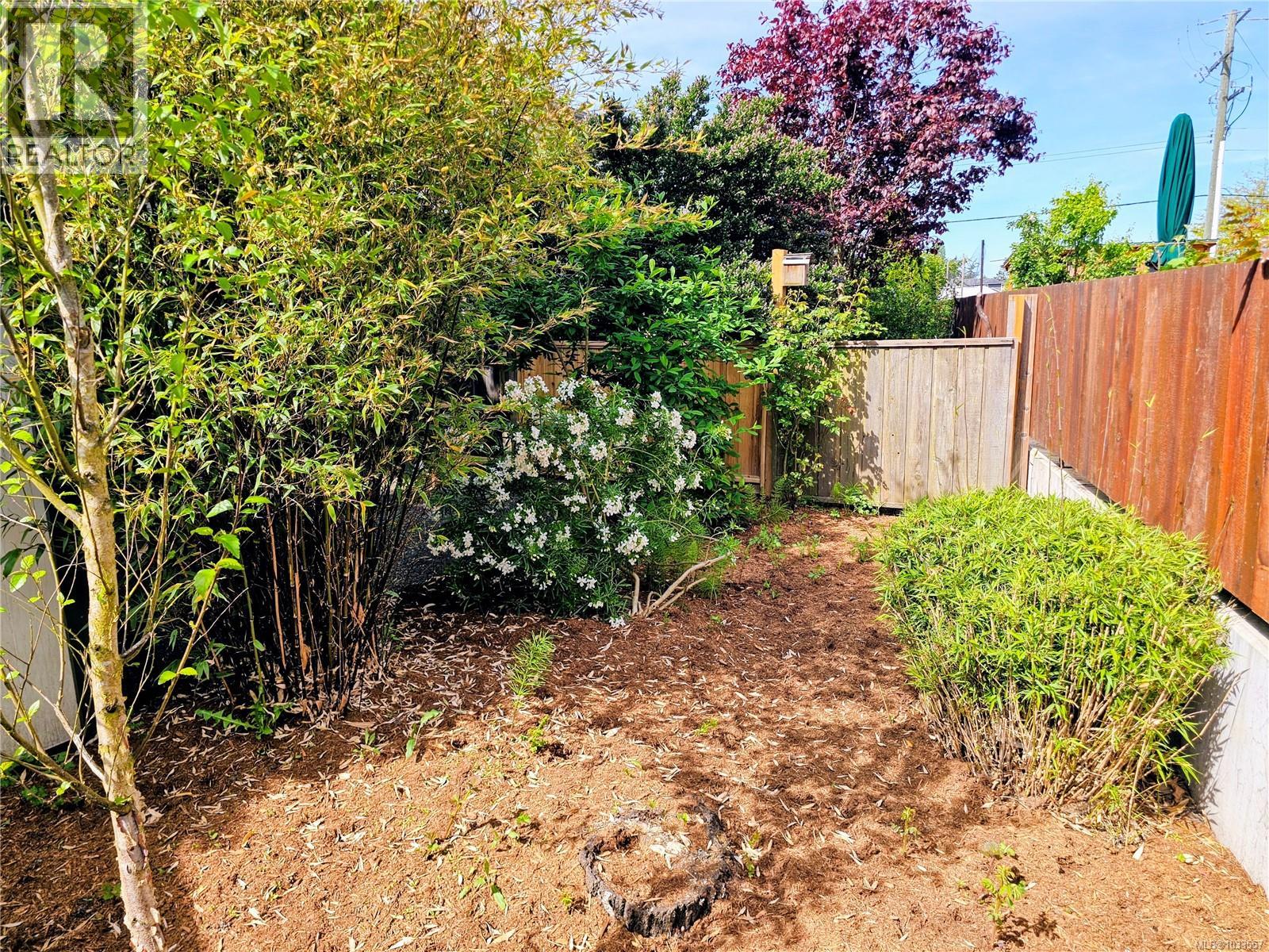 4 9923 Seventh St, Sidney, British Columbia V8L 2V8 - Photo 18 - 1033557