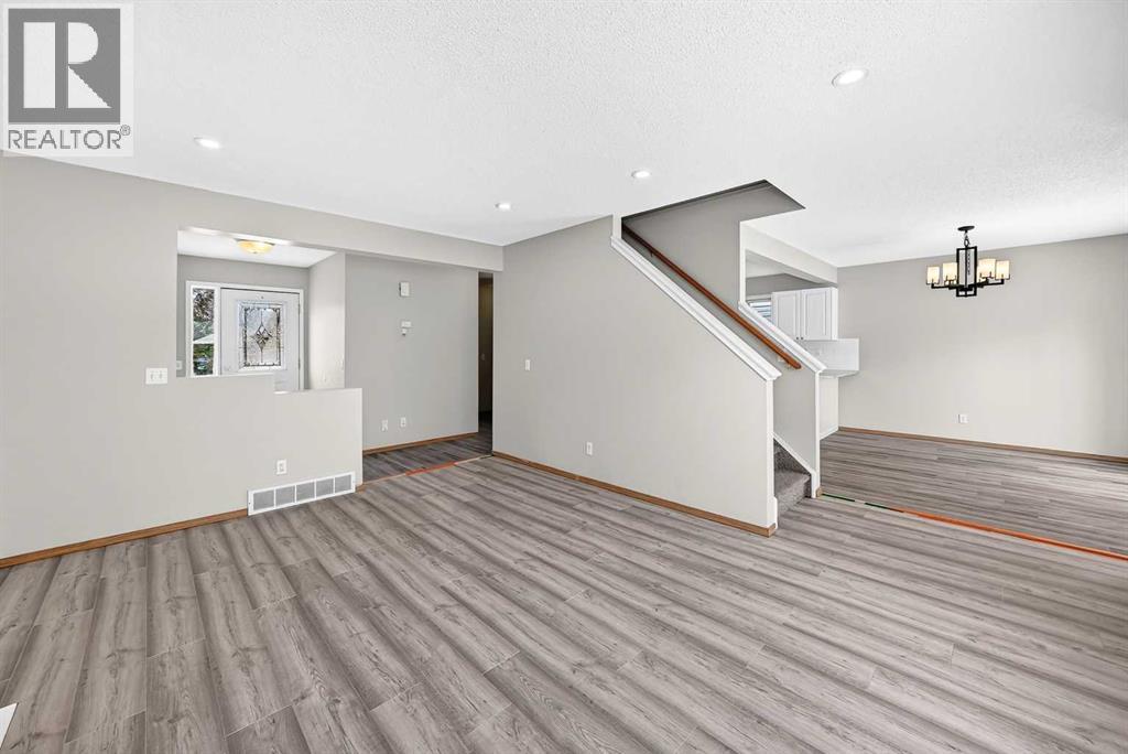 87 Citadel Peak Circle NW, Calgary, Alberta  T3G 4H6 - Photo 14 - A2332634
