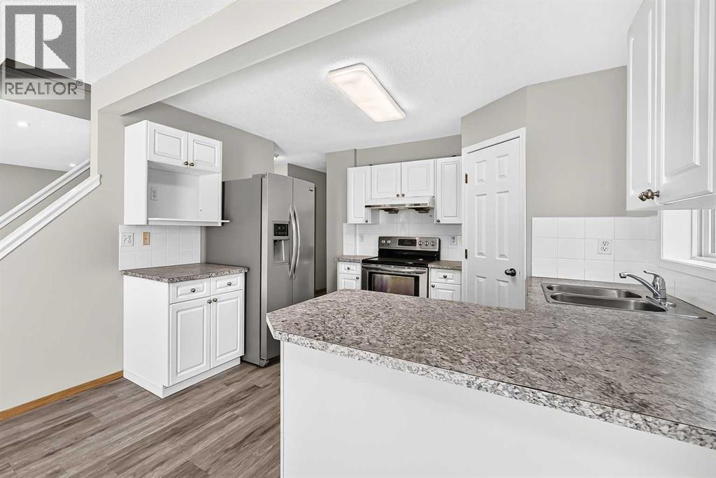87 Citadel Peak Circle NW, Calgary, Alberta  T3G 4H6 - Photo 9 - A2332634