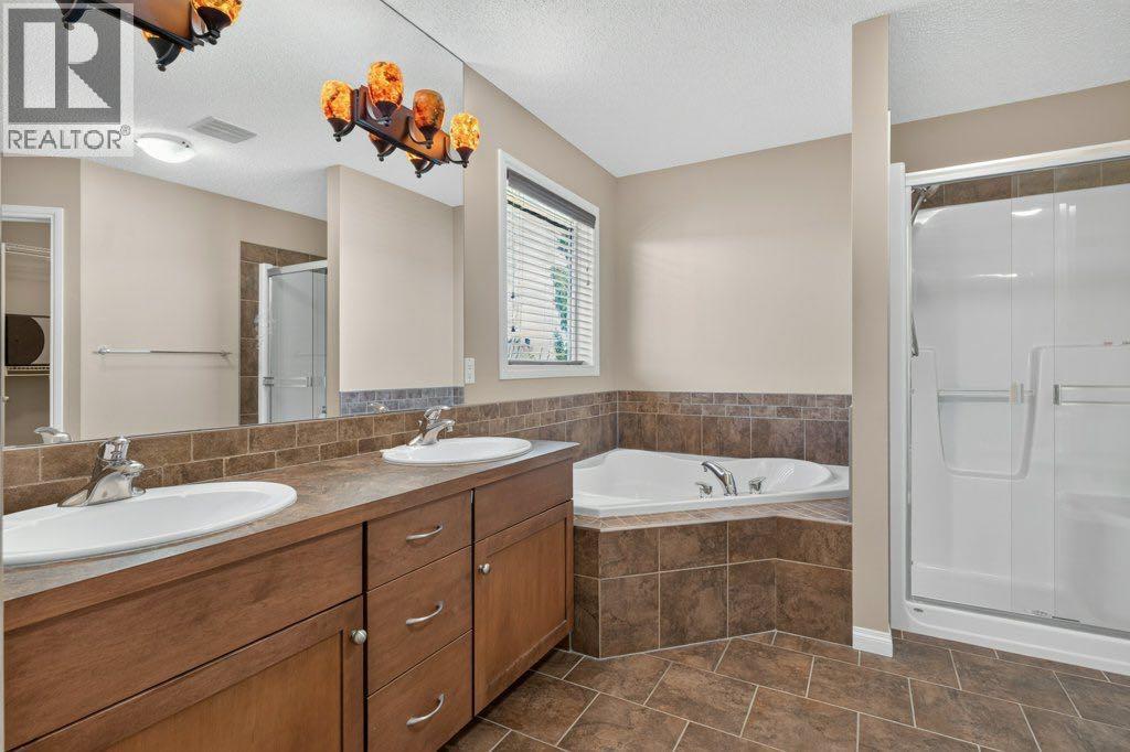 164 Aspenmere Close, Chestermere, Alberta  T1X 0G3 - Photo 19 - A2337731