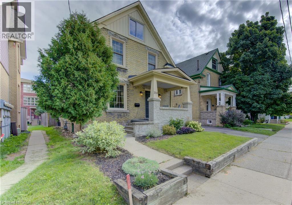 250 Herbert Street, Waterloo, Ontario  N2J 1V2 - Photo 4 - 40856844
