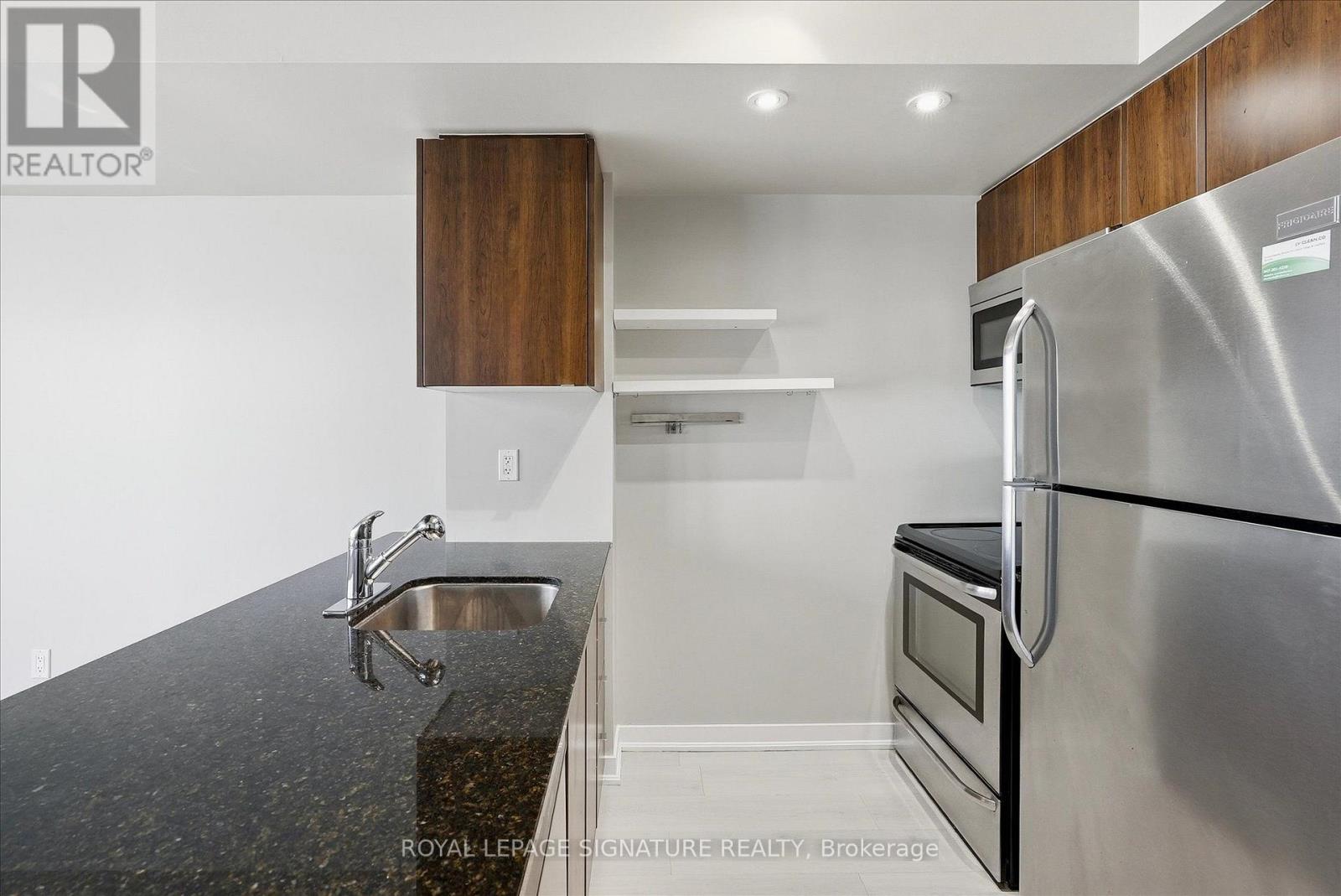 1010 - 59 East Liberty Street, Toronto, Ontario  M6K 3R1 - Photo 9 - C13701412