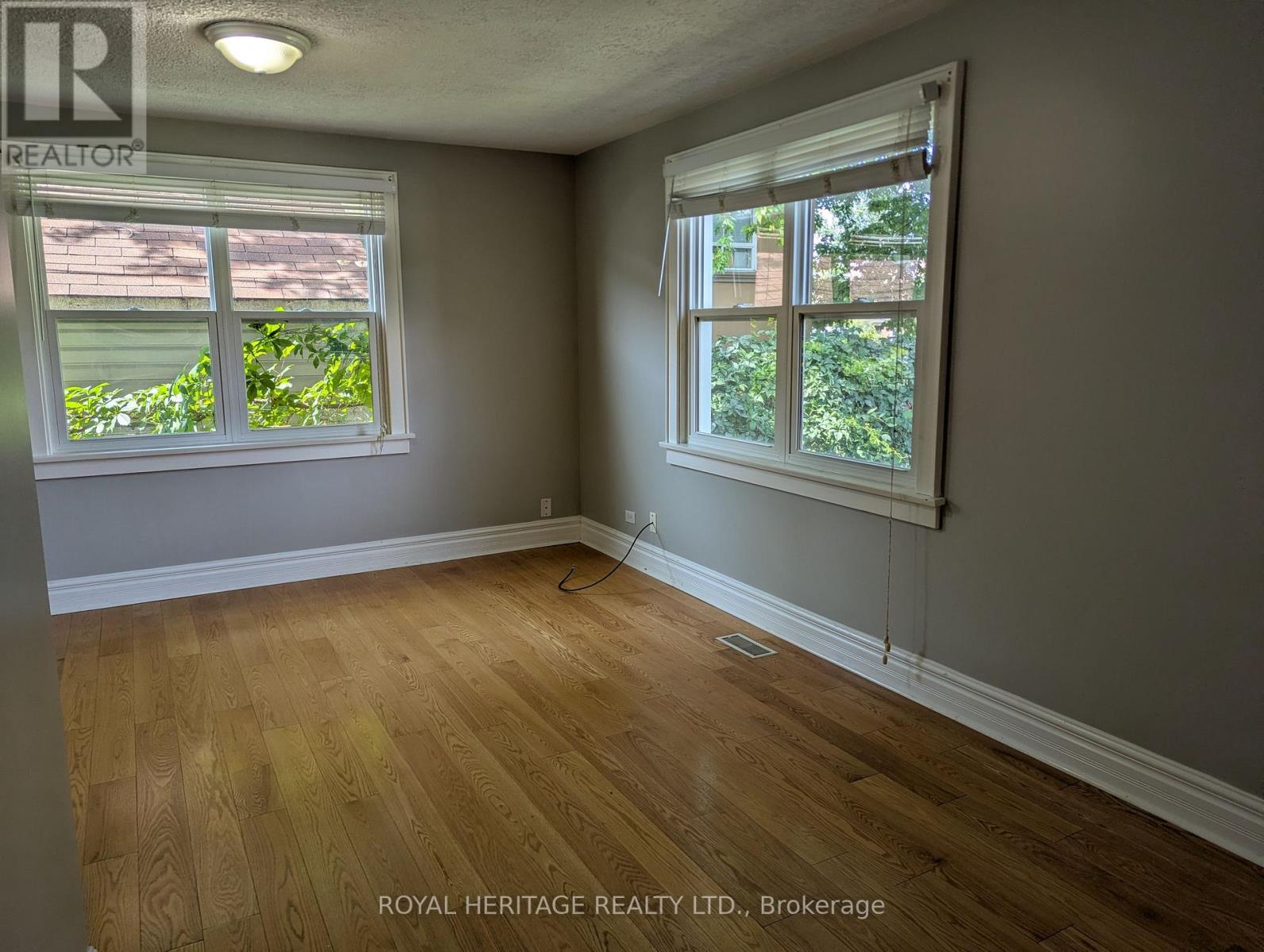 1 - 951 Dundas Street E, Whitby, Ontario  L1N 2K1 - Photo 11 - E13701340