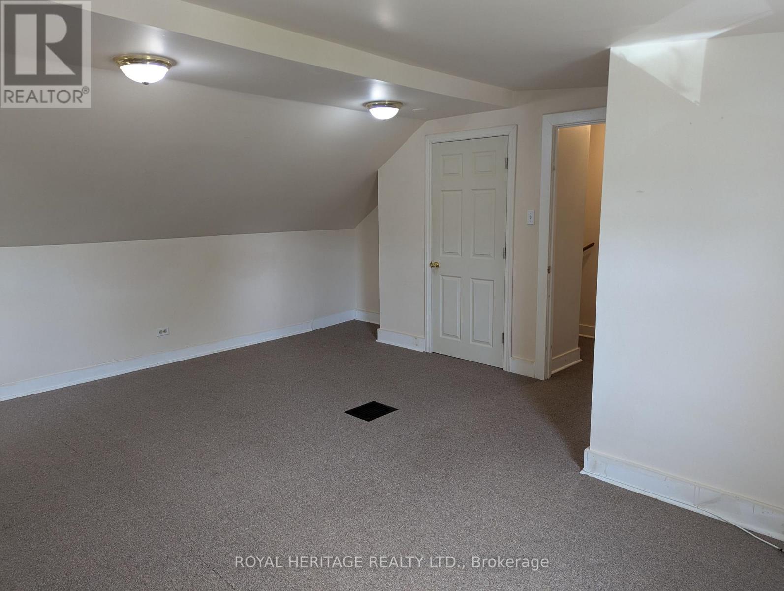 1 - 951 Dundas Street E, Whitby, Ontario  L1N 2K1 - Photo 23 - E13701340