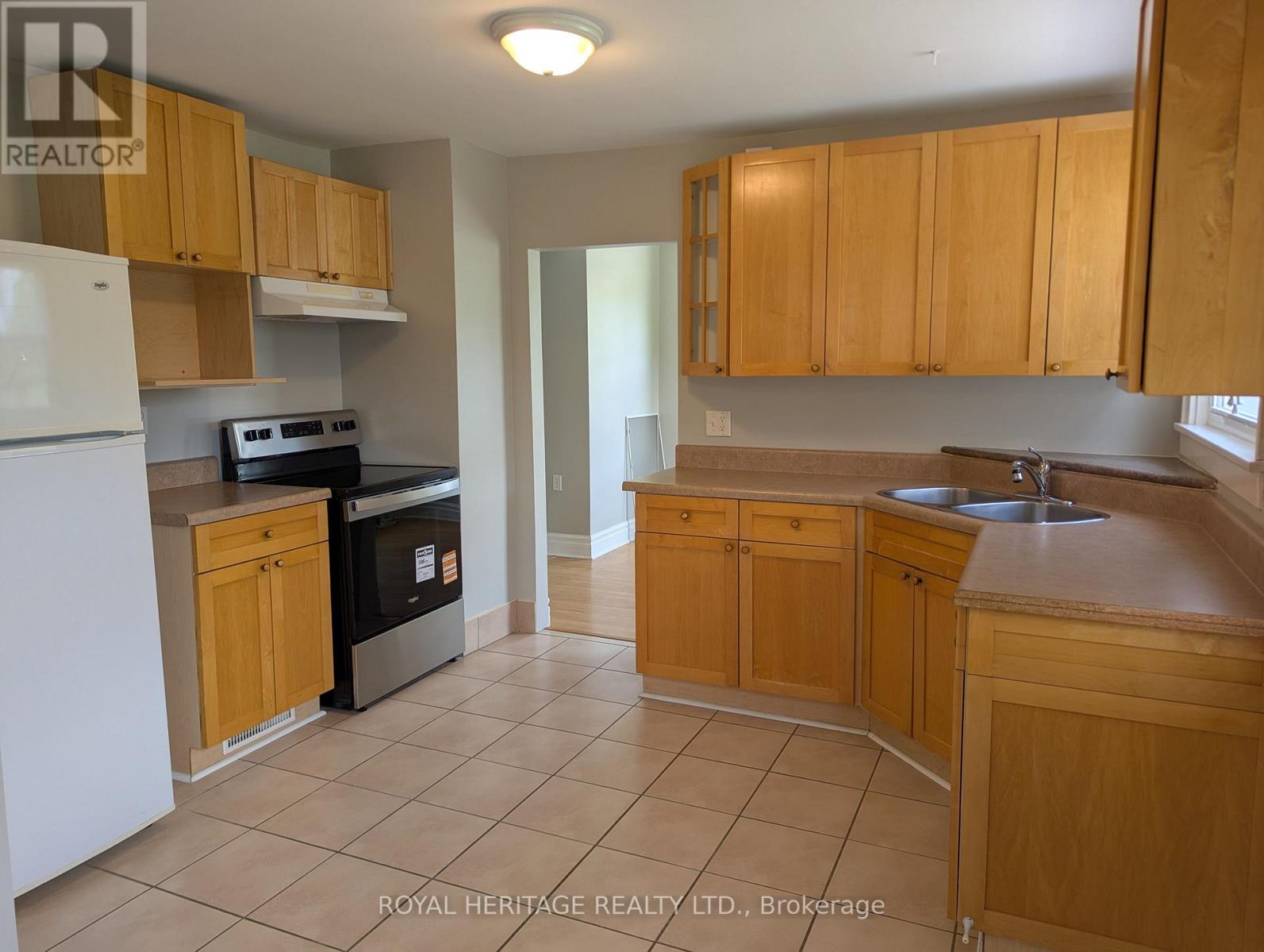1 - 951 Dundas Street E, Whitby, Ontario  L1N 2K1 - Photo 5 - E13701340