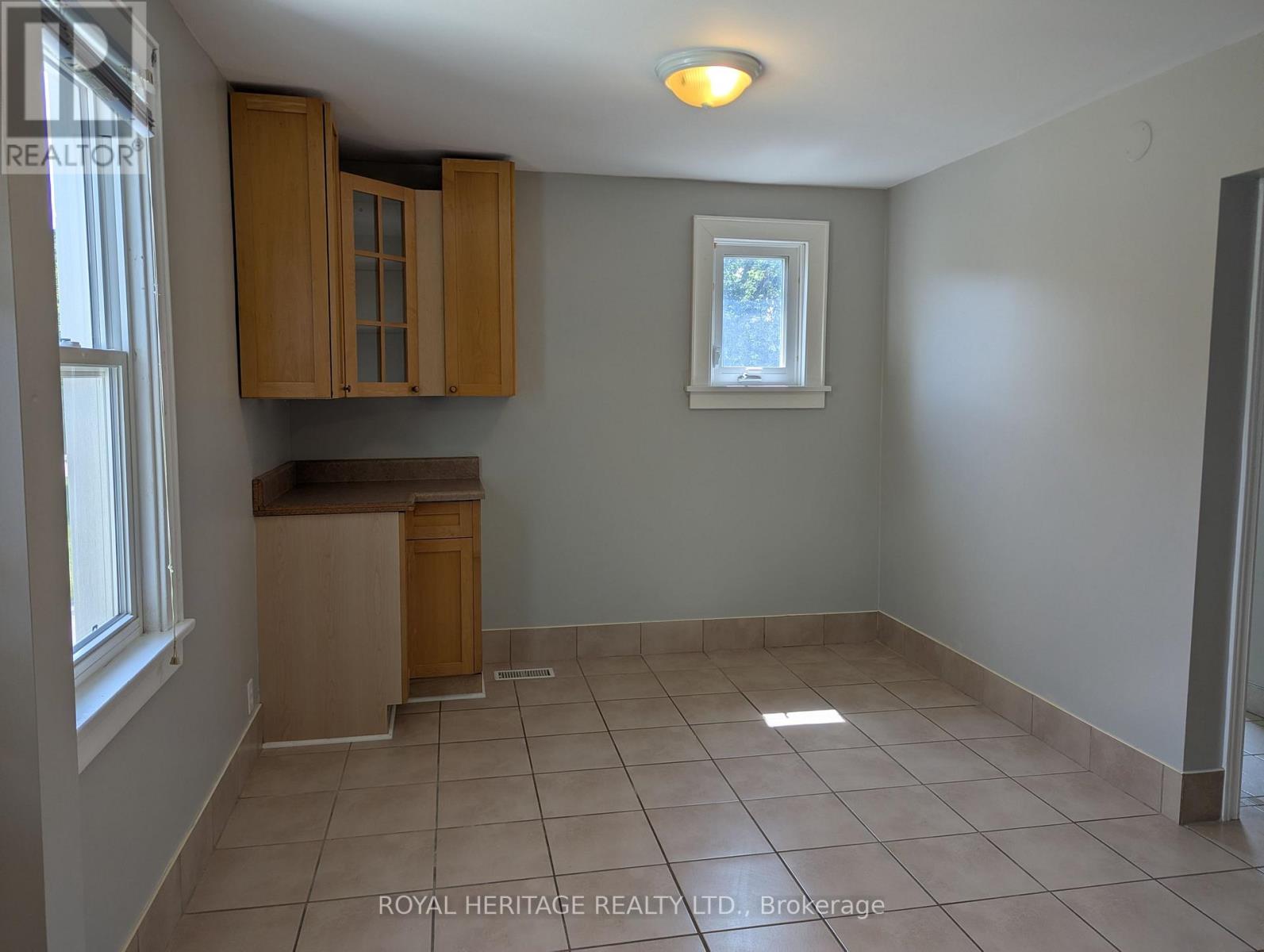 1 - 951 Dundas Street E, Whitby, Ontario  L1N 2K1 - Photo 8 - E13701340